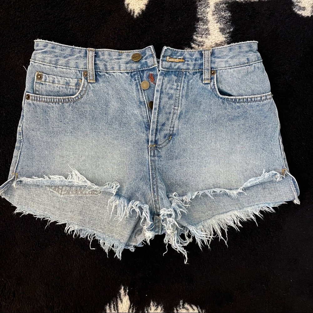 Amuse society Jean shorts 26